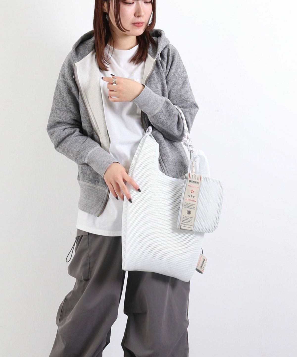 【COO SPECIAL WEEK】標誌膠帶 Marche 型單肩包 / A4 兼容